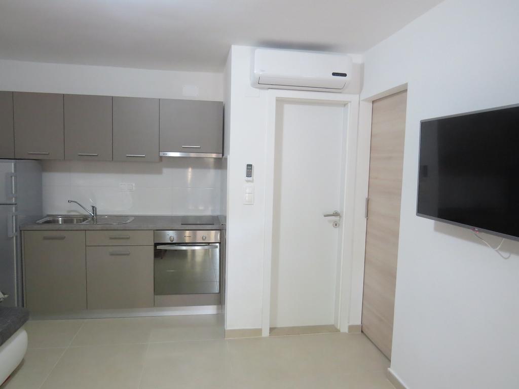 Camping Mia Bungalow & Mobile Home Biograd Na Moru Oda fotoğraf