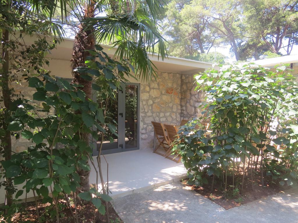 Camping Mia Bungalow & Mobile Home Biograd Na Moru Oda fotoğraf